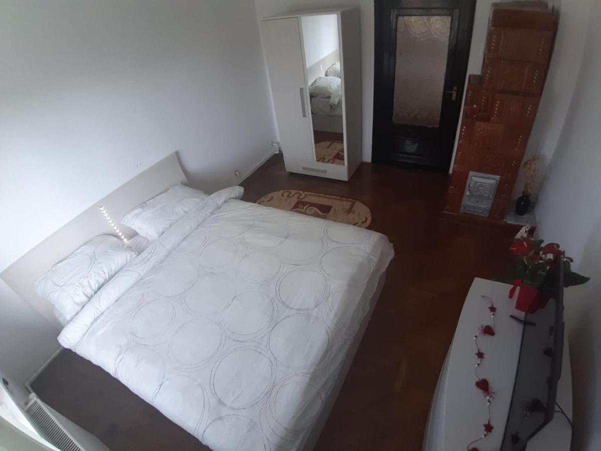 Casa Jeni Villa Humulesti Eksteriør bilde